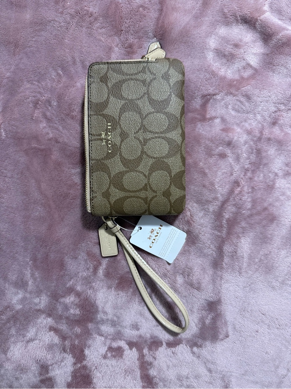 COACH Tan Signature Canvas Wristlet Wallet - Khaki/Tan